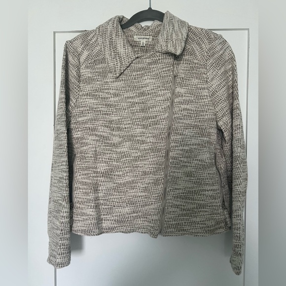 Max Studio Jackets & Blazers - Max Studio Gray Patterned Sweater